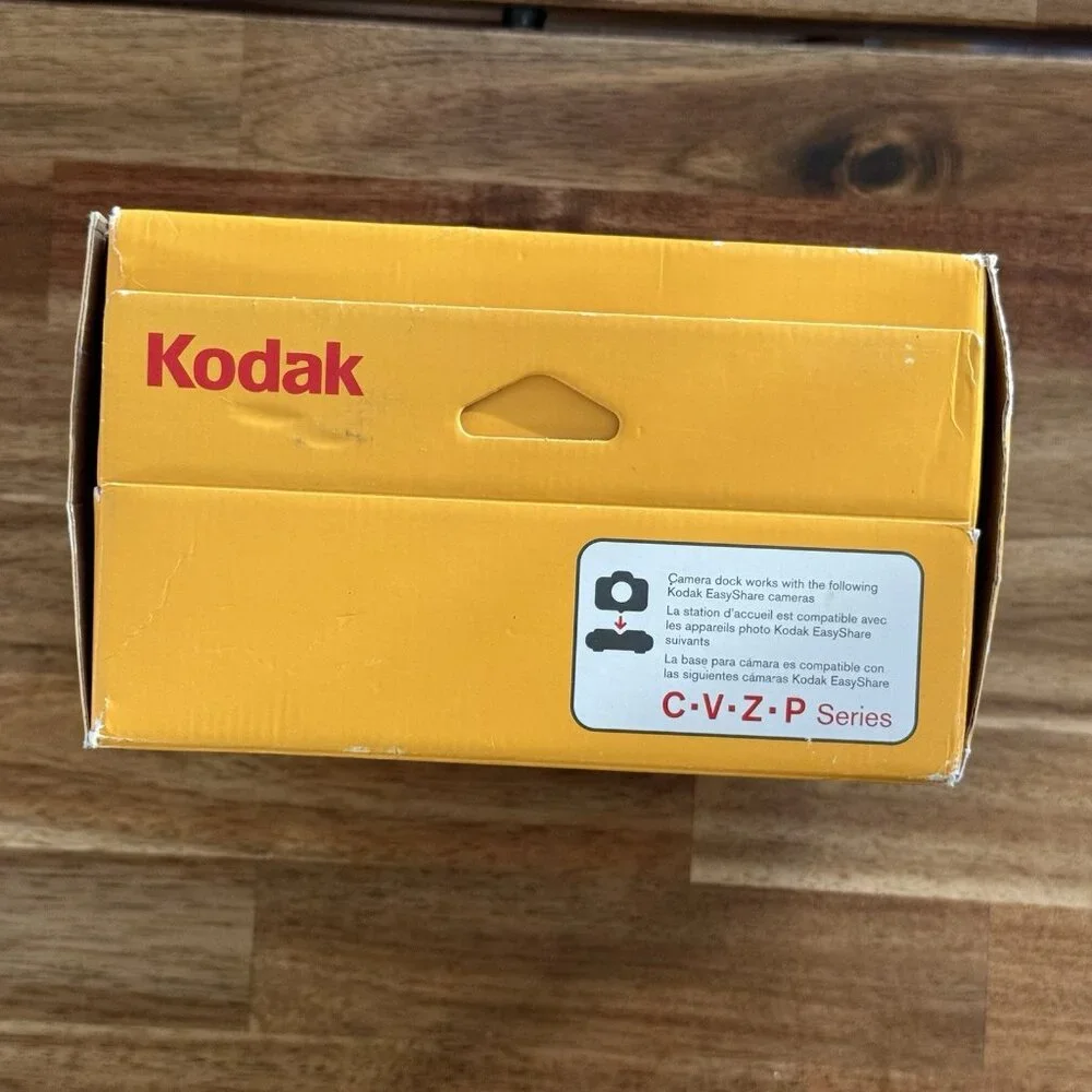 Kodak EasyShare Camera Dock Kit Dock Series C V Z P Camera Bag Lens Cleaning Kit